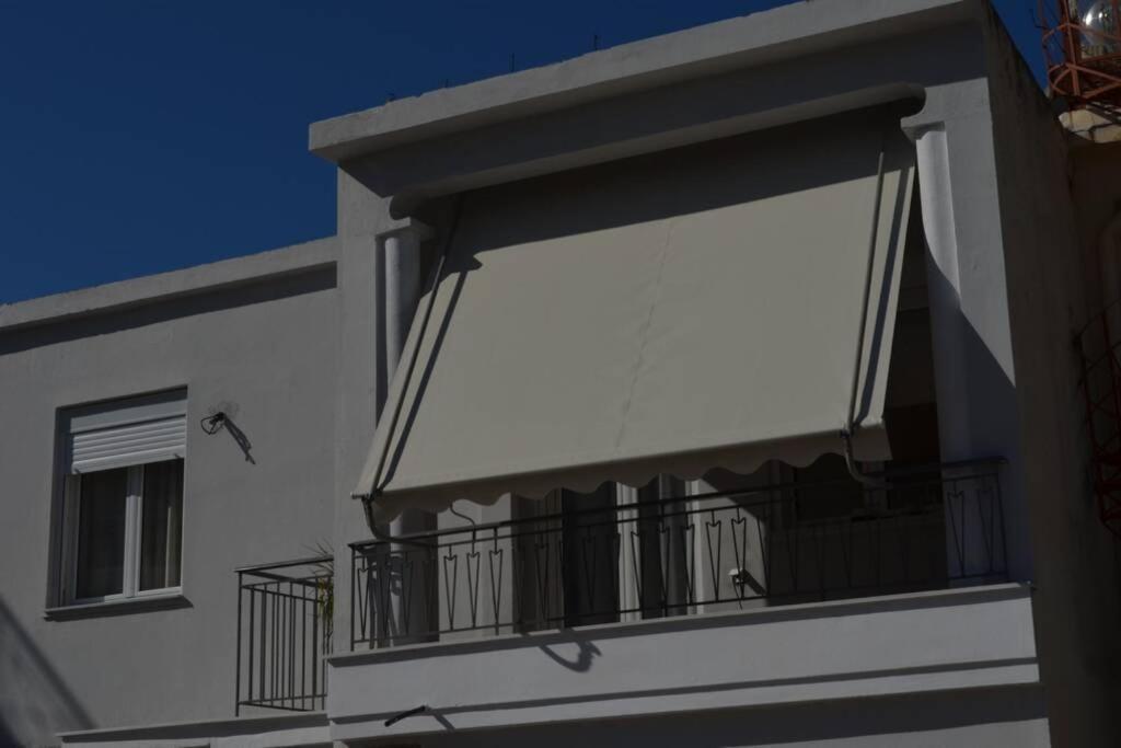 Paris House 2 Apartamento Patras Exterior foto